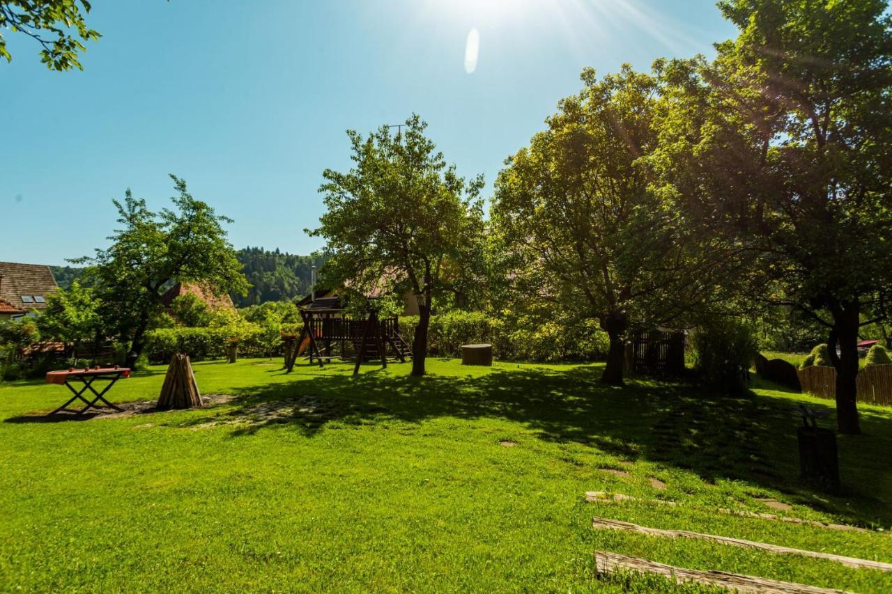 Hotel Turnul Moieciu de Jos Exteriér fotografie