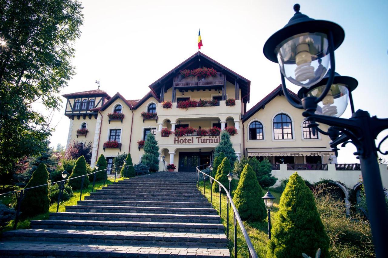 Hotel Turnul Moieciu de Jos Exteriér fotografie